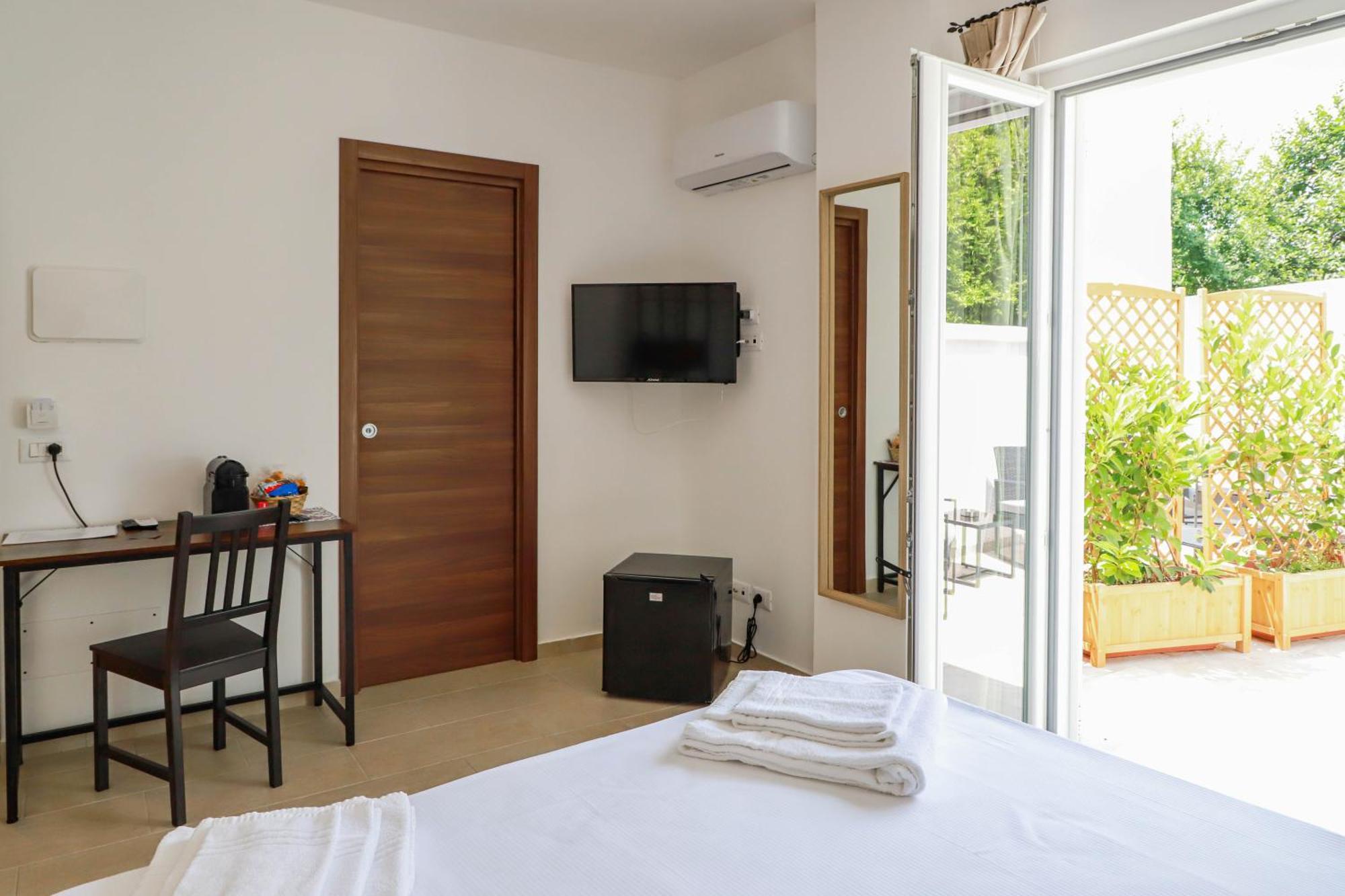 Eg Apartments - Forio D'Ischia Экстерьер фото